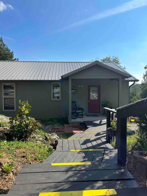 Camp Fisher Cottage Cassville Eksteriør billede